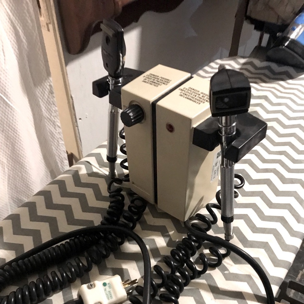 Welch Allyn Otoscope & Opthalmoscope